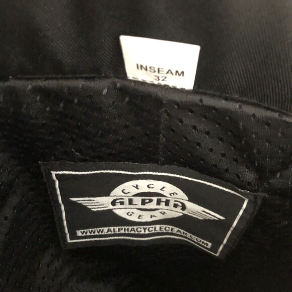 Alpha Cycle Gear Pants Mens 30x32 Black Padded Motorcycle Riding Racing Moto - Picture 7 of 14